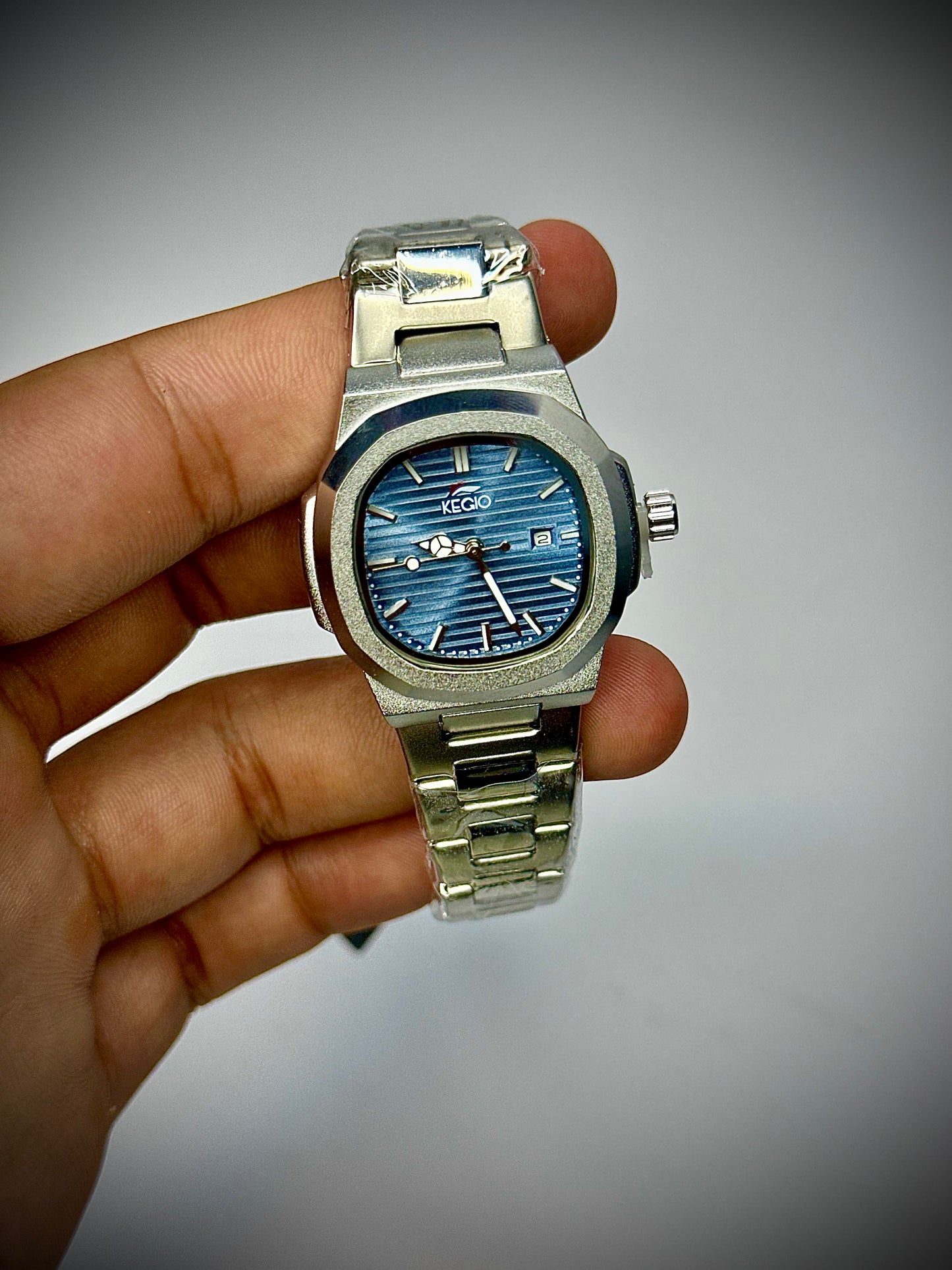 Kegio - Land Dweller Couple (Date Display)