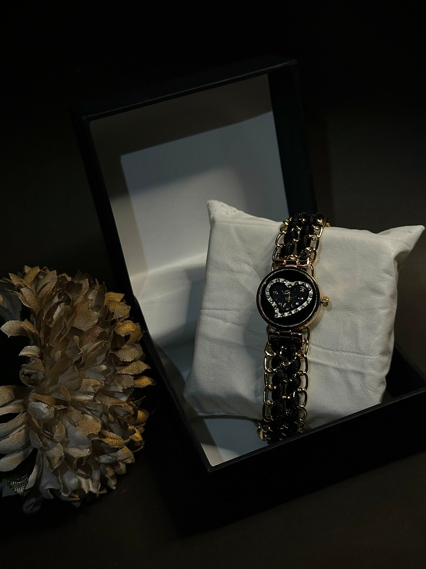 LOVE HEART bezel | Scruchie plus Chain style