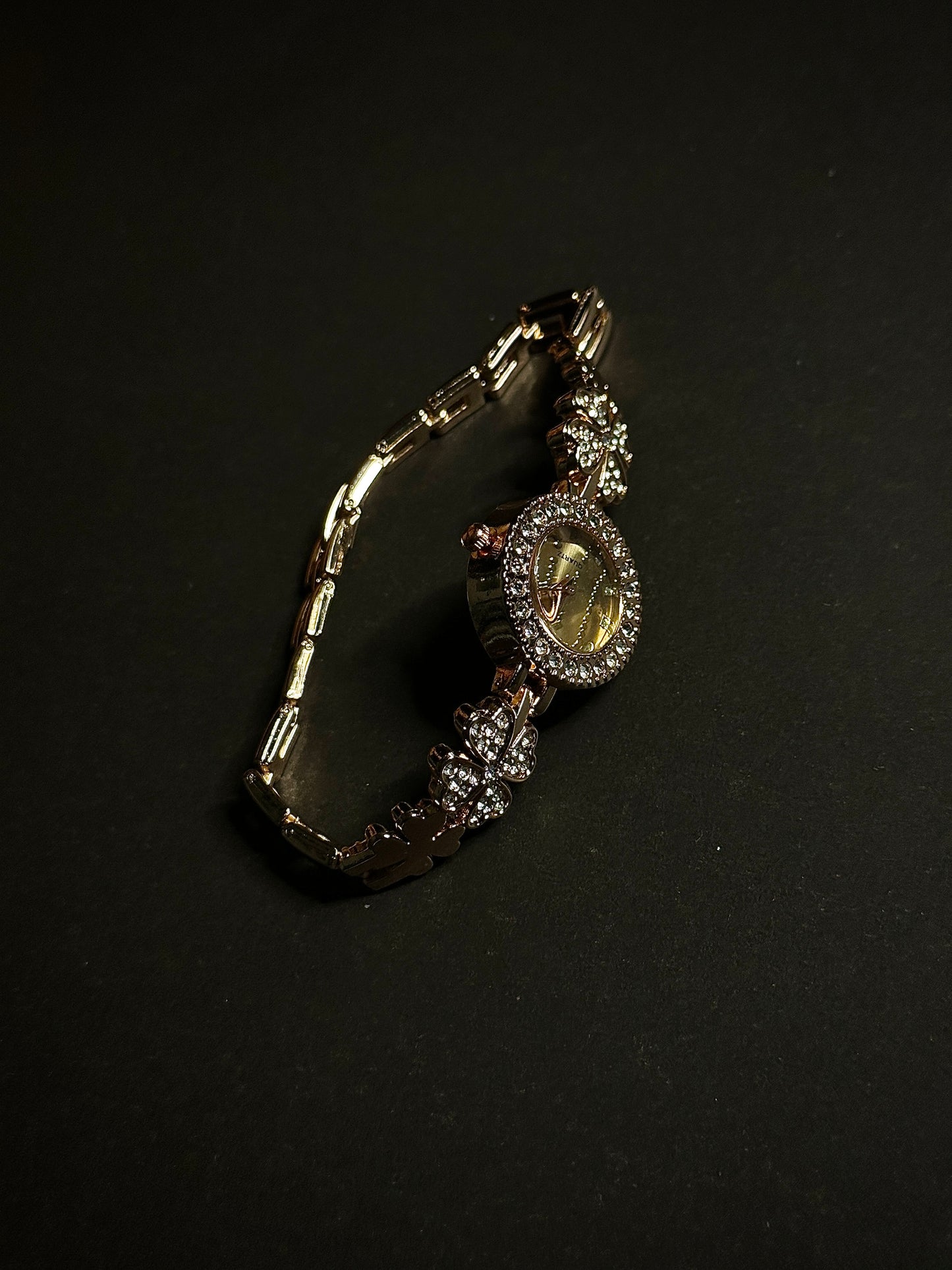 Fortuner - Butterfly chain | 3D High quality Display