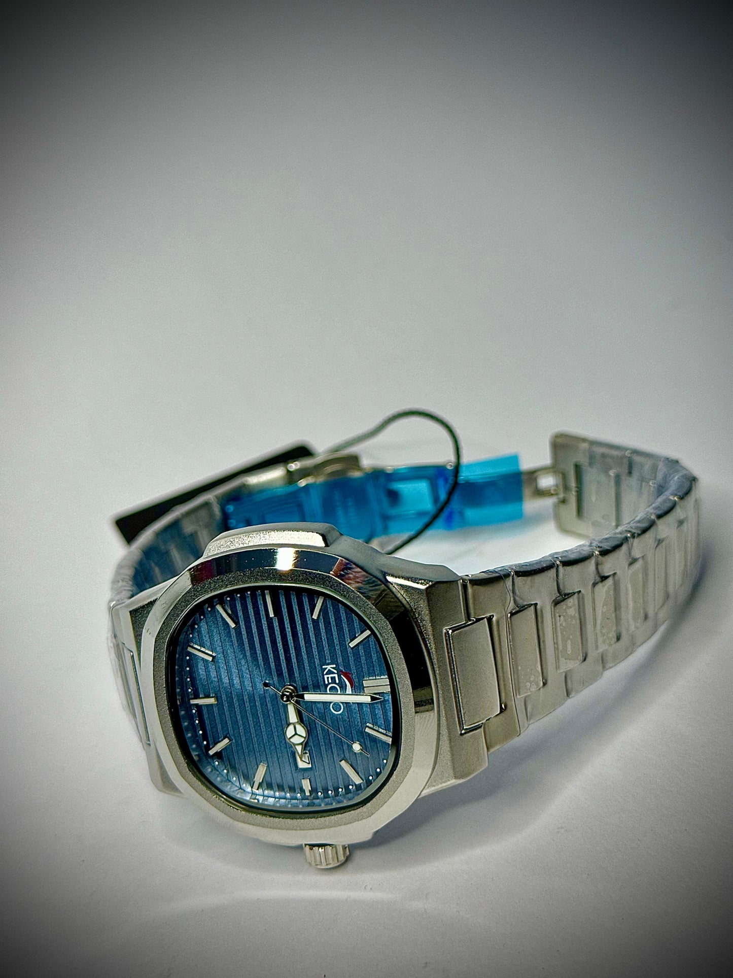 Kegio - Land Dweller Couple (Date Display)