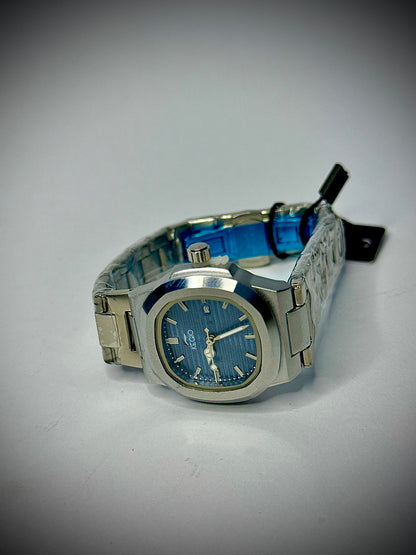 Kegio - Land Dweller Couple (Date Display)