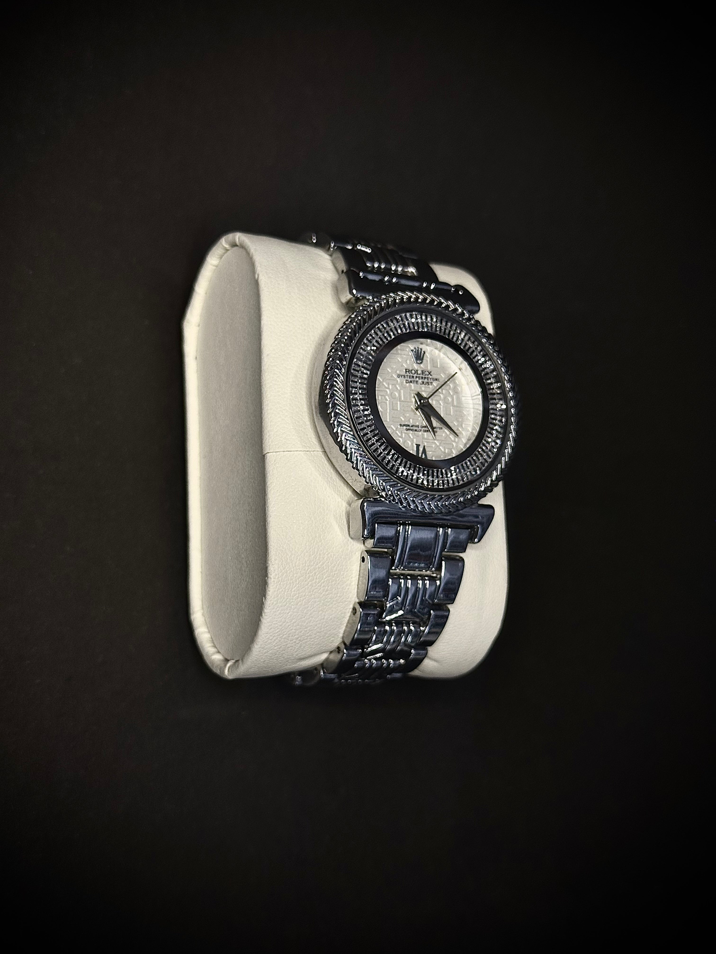 ROLEX - Diamond Dots | Swiss Movement | Luxurious