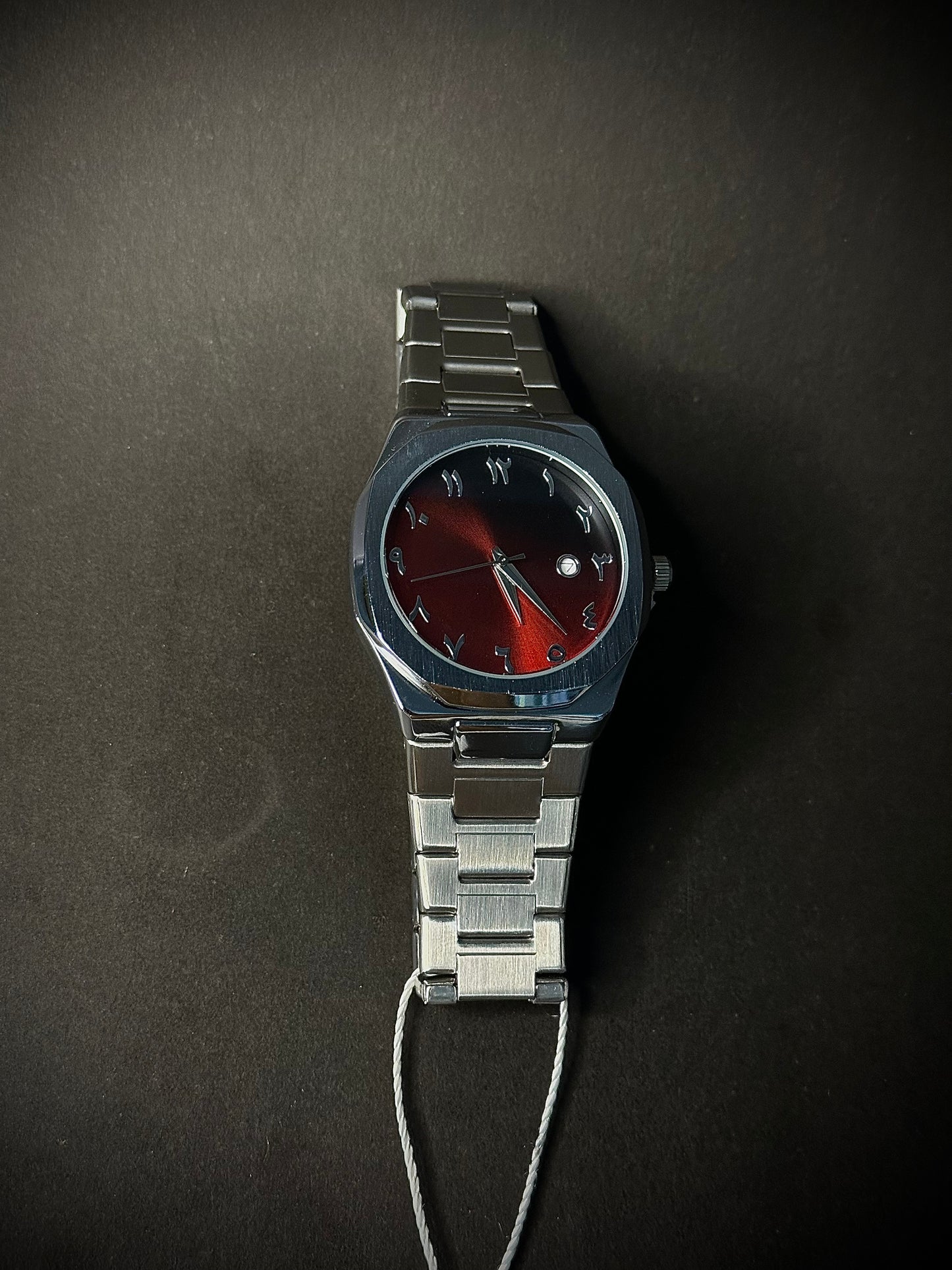 Arabic Aura - Arabic index | metallic Chain | Date Perpetual