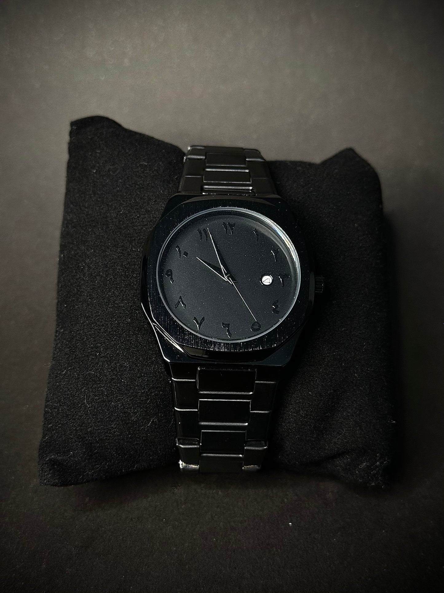 Arabic Aura - Arabic index | metallic Chain | Date Perpetual