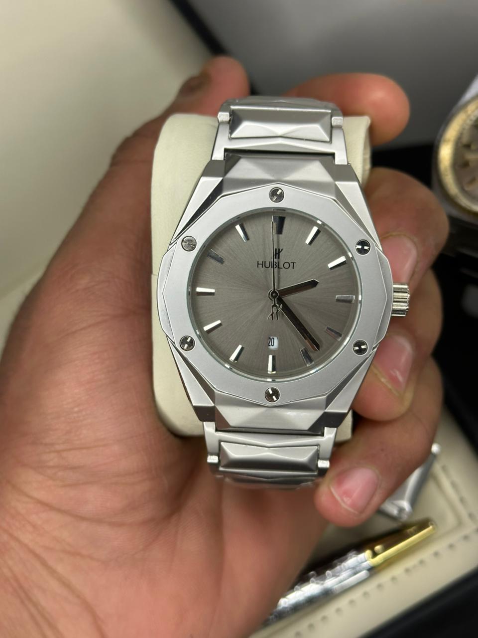 Hublot - Iced sea | Greenish 3D design Chain | Date perpetual